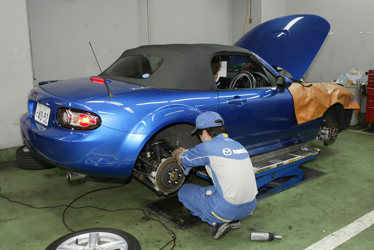 プロが作業するには意味がある 安易にdiyすると危険なクルマいじり６つ Auto Messe Web 自動車情報サイト 新車 中古車 Carview