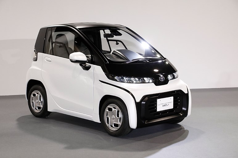 トヨタが来年冬に発売する“2人乗りお買い物EV”は高齢化社会を見据えた新規格車だった