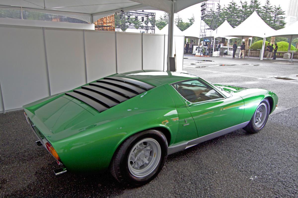 ルームミラーの意味なし 現行車から伝説のスーパーカーまで後方視界が悪いクルマたち Web Cartop 自動車情報サイト 新車 中古車 Carview