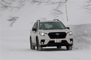 「都市型ドライバー」が雪道で感じたフォレスターとクロストレックの違いとは？