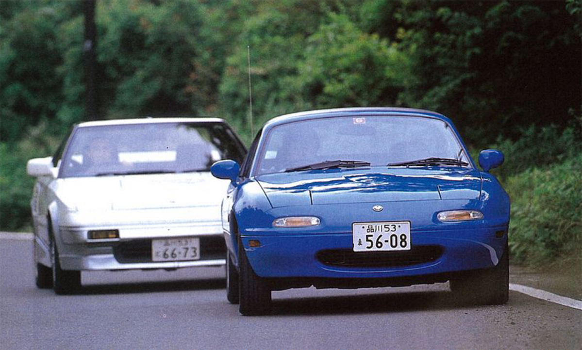 あの頃は リトラクタブル ヘッドライト が隆盛を極めていた 時計の針を戻して30年前のライバル対決 ユーノス ロードスター Vs トヨタmr2 Vs ホンダcr X Motorfan 自動車情報サイト 新車 中古車 Carview