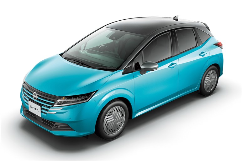 【実際どうなの？】日産「ノート」購入者の本音。「e-POWER」の走りが高評価…でも内装の質感やオプション価格に不満の声も
