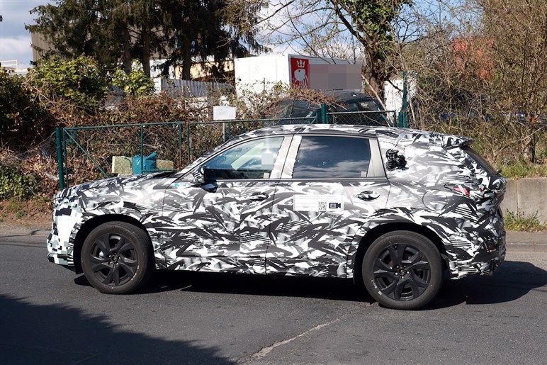 新型CX-5のプロトタイプを捕捉！ 発表直前に姿を現す。中身も超進化、7月10日に全貌公開へ