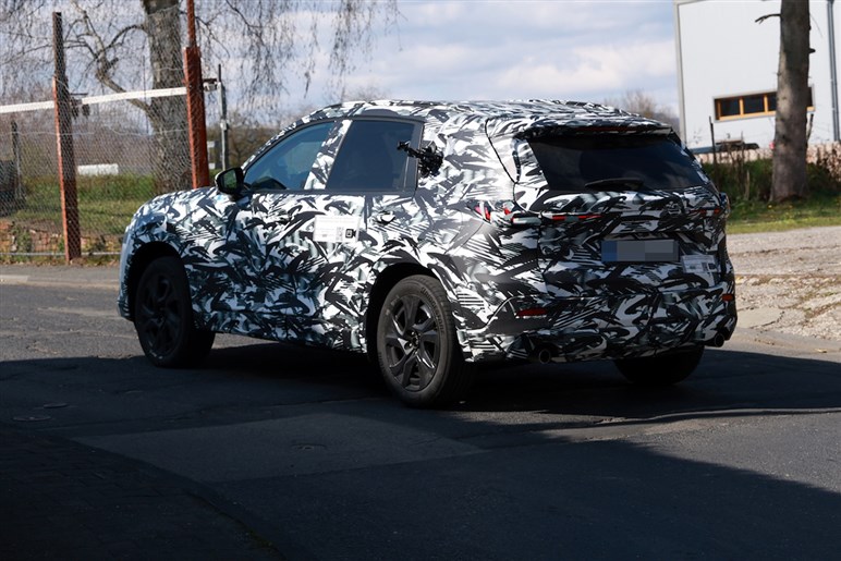 新型CX-5のプロトタイプを捕捉！ 発表直前に姿を現す。中身も超進化、7月10日に全貌公開へ