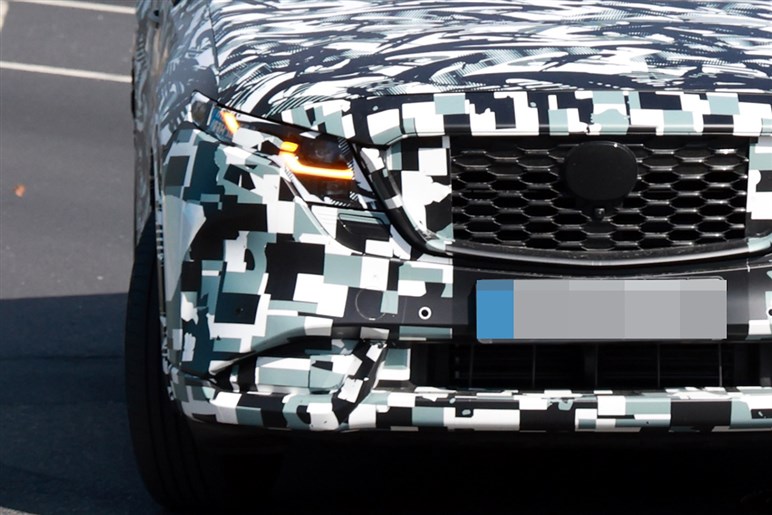 新型CX-5のプロトタイプを捕捉！ 発表直前に姿を現す。中身も超進化、7月10日に全貌公開へ