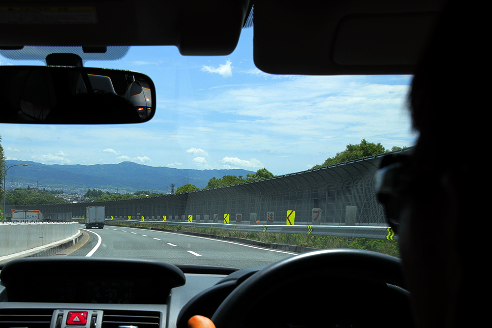 サングラスは眩しさを遮るだけではダメ ドライバーをサポートする 運転用サングラス の正しい選び方 Auto Messe Web 自動車情報サイト 新車 中古車 Carview