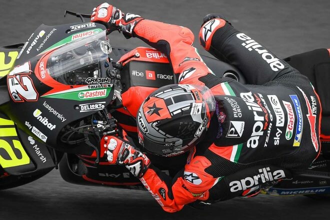 MotoGP第14戦サンマリノGP：アプリリアで2戦目を迎えたビニャーレスが総合トップで初日を終える