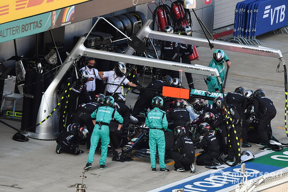 メルセデスf1が ルイス ハミルトンの まだタイヤを交換したくない との要望を遮った理由 F1ロシアgp Motorsport Com 日本版 ヘッド ライン 自動車情報サイト 新車 中古車 Carview