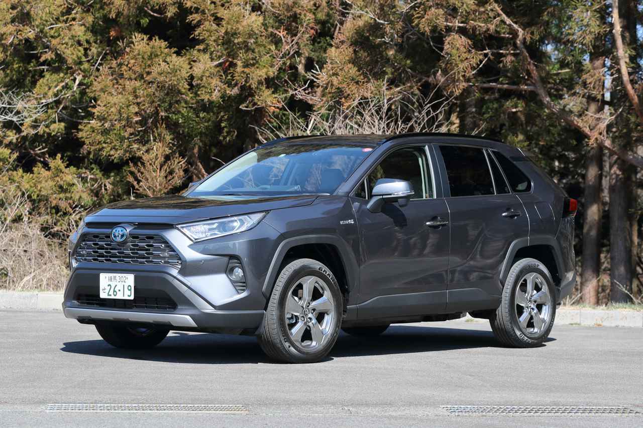 絶対比較 トヨタ Rav4とマツダ Cx 5 ハイブリッドかディーゼルか悩ましい個性派suvの2台 Webモーターマガジン 自動車情報サイト 新車 中古車 Carview