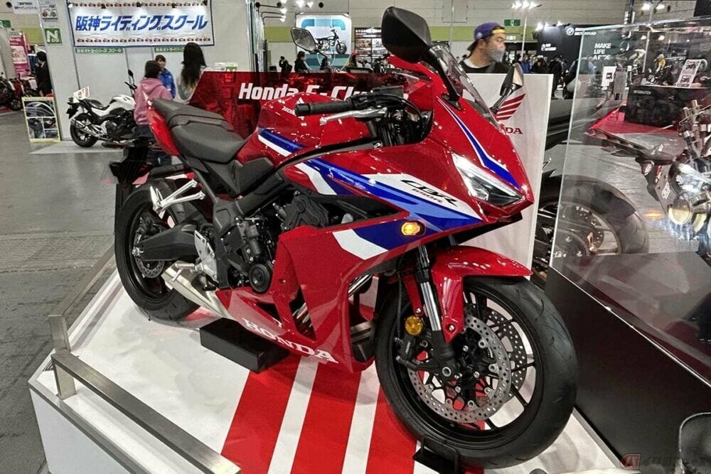 ホンダ「CBR650R」 クラッチ操作不要の「Honda E-Clutch」搭載モデルがついに発売