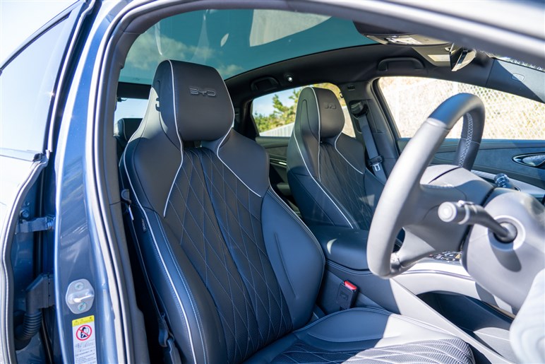 「普通」であることの脅威。BYD「シール」に乗ったらコスパ最強で日本メーカーの将来が心配になった【JAIA】