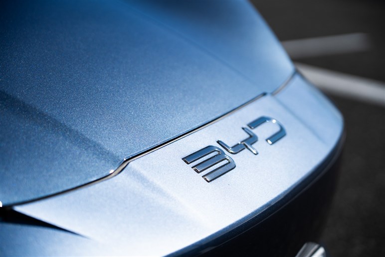 「普通」であることの脅威。BYD「シール」に乗ったらコスパ最強で日本メーカーの将来が心配になった【JAIA】
