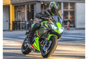 カワサキ「Ninja 650」2023年モデル トラコン搭載で進化したユーザーフレンドリーなフルカウルモデルを欧州で公開