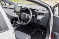 トヨタが2人乗り新型「カローラ」世界初公開！ クラス初のフルHV車を英で発表