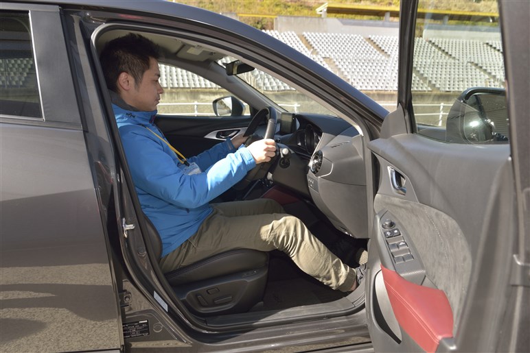 最適なドライビングポジション取れてますか メディア編集者マツダ体験会 Carview 自動車情報サイト 新車 中古車 Carview