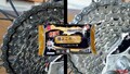 「汚れ落ちすぎ！」「ゴシゴシ不要!?」ダイソーの神シートクリーナーはバイクメンテでもヤバい役立つ