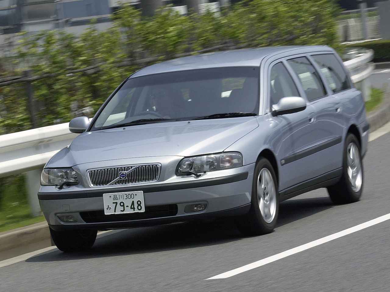 懐かしの輸入車 70 ボルボ V70seは装備充実でお値打ち度の高いインポートワゴンだった Webモーターマガジン 自動車情報サイト 新車 中古車 Carview
