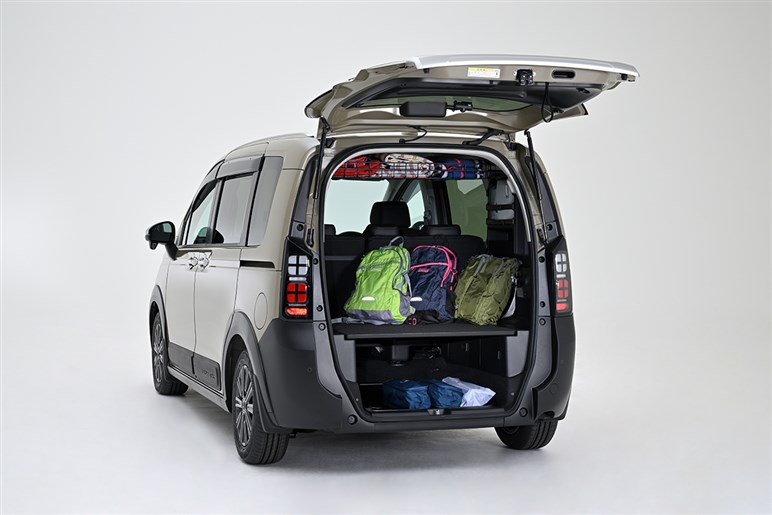 【何が起きている？】日産が開発する“新型コンパクトミニバン”が遅れる理由。計画中止の噂も