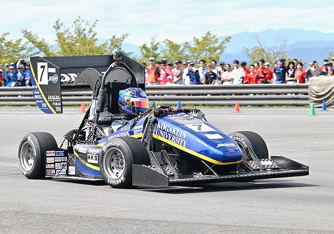 学生フォーミュラ2023、国内外68チームが競う システムトラブルで競技