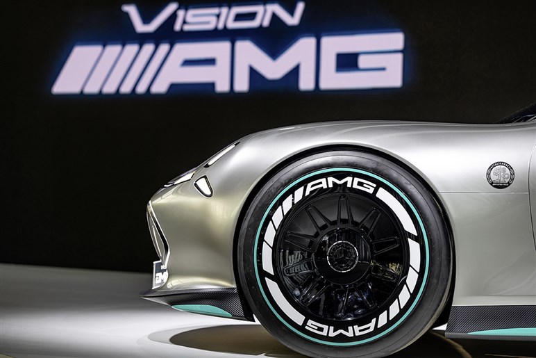【最新】メルセデスAMG独自の“ハイパーEVセダン”は6月公開。1000PS超で航続距離は700km以上か