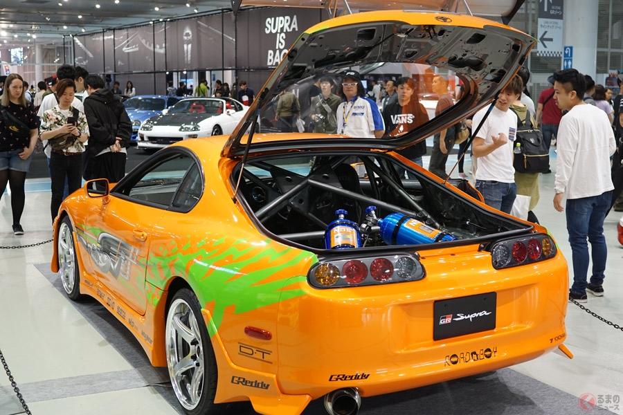 まるでイカ釣り漁船 ピカピカの改造車は違反になる ネオンカスタムは合法なのか くるまのニュース 自動車情報サイト 新車 中古車 Carview