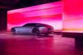 新しいジャガーが、高級車の歴史を変えるワケとは？