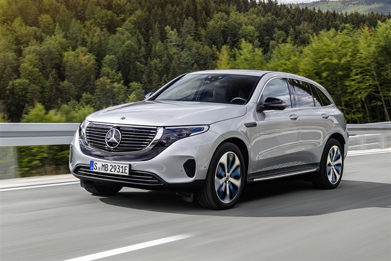 【心機一転】「EQC」改め新型「GLC EV」のデザインがほぼ判明。ガソリン車と“共通顔”に…25年公開へ