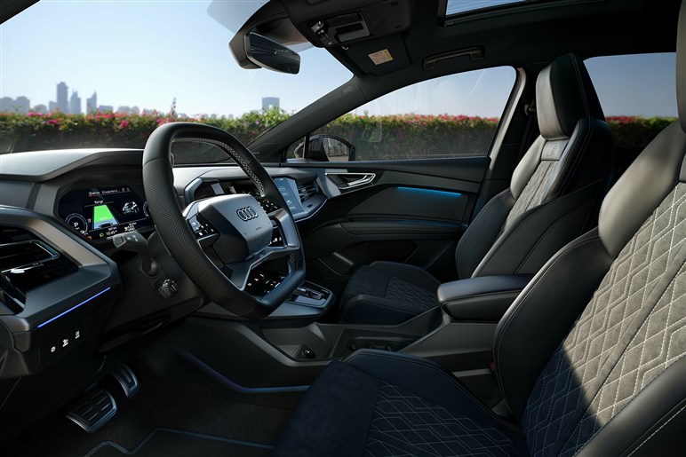 【心機一転】「EQC」改め新型「GLC EV」のデザインがほぼ判明。ガソリン車と“共通顔”に…25年公開へ