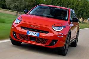 見た目で選んでも◯　フィアット600eへ試乗　航続距離408km　イタリア車らしいクロスオーバー