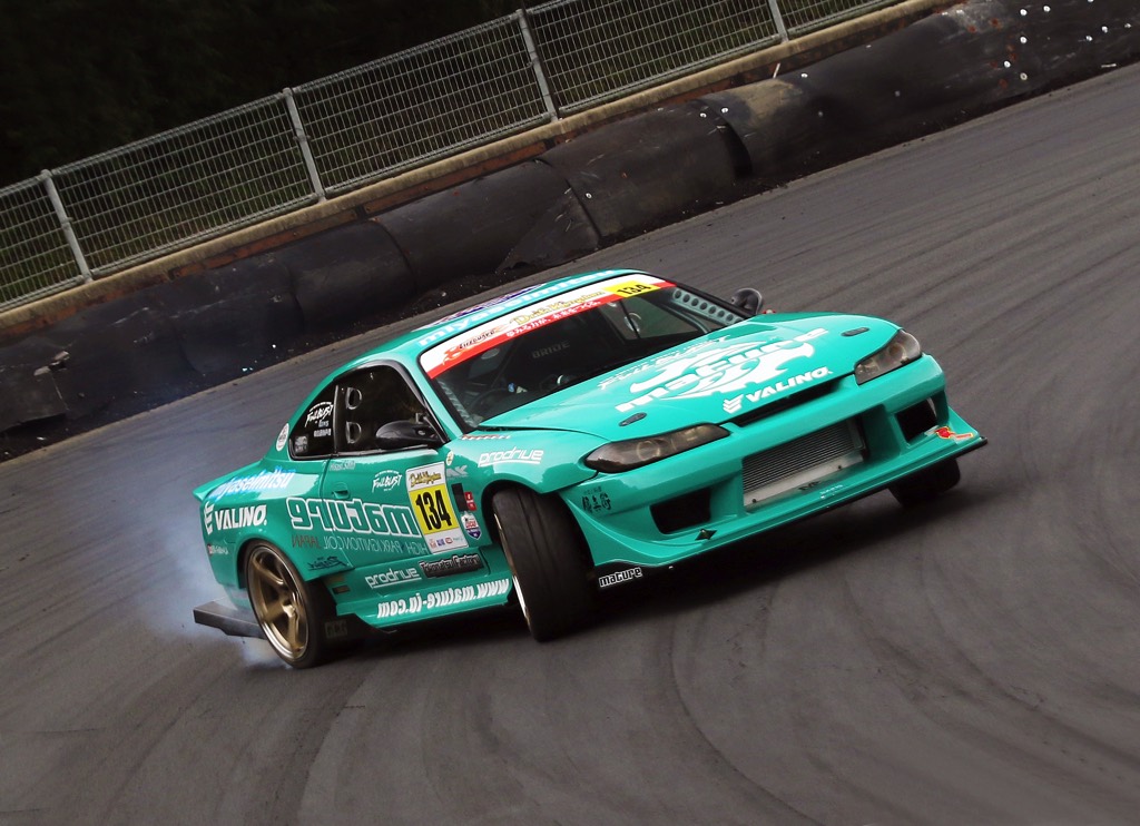 ロータリーエンジン搭載シルビア S15 見参 速いドリフトを求めてsrdetから13b Rewにスイッチ Web Option 自動車情報サイト 新車 中古車 Carview