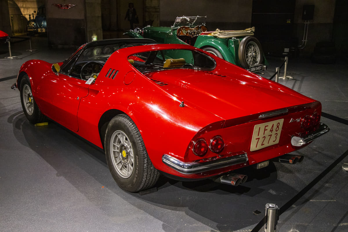 なんと ほか にも ディーノ があった フェラーリとフィアット２台のディーノとは Auto Messe Web 自動車情報サイト 新車 中古車 Carview