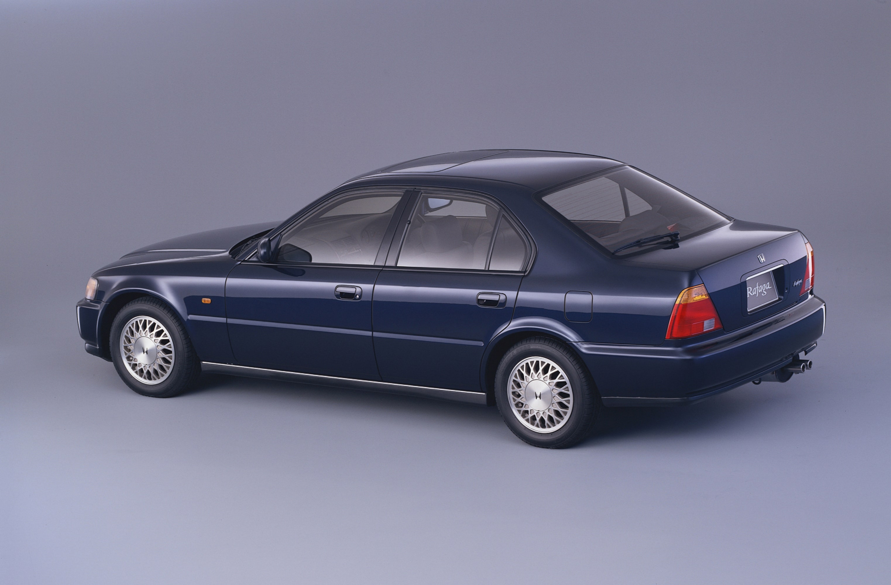 時代を先取り バブル期に登場した小さな高級車5選 Gq Japan 自動車情報サイト 新車 中古車 Carview