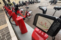 スーパーカー大国のイメージが強いモナコで活躍する超小型EV！　ルノーもシトロエンも中国製も元気に走り回っていた