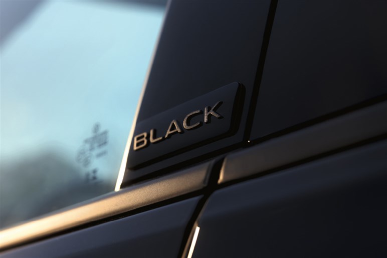 【新たな“R”が爆誕？】VW新型「ID.2 R」が406馬力で登場か。エントリーEVなのに“ゴルフR超え”の実力