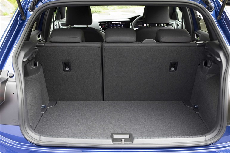 【新たな“R”が爆誕？】VW新型「ID.2 R」が406馬力で登場か。エントリーEVなのに“ゴルフR超え”の実力