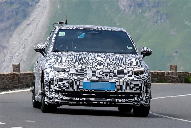 【新たな“R”が爆誕？】VW新型「ID.2 R」が406馬力で登場か。エントリーEVなのに“ゴルフR超え”の実力