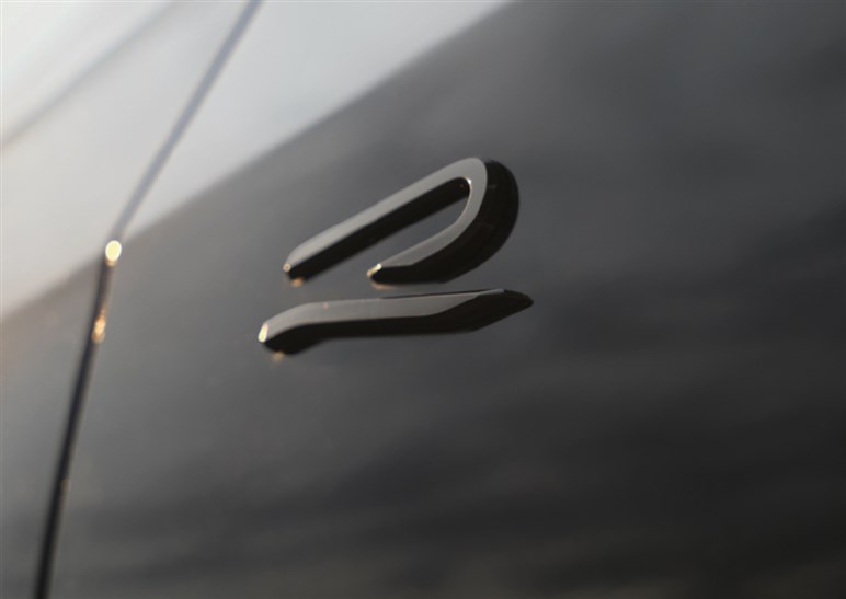 【新たな“R”が爆誕？】VW新型「ID.2 R」が406馬力で登場か。エントリーEVなのに“ゴルフR超え”の実力
