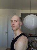 かつらの着用者がミレニアル・Z世代の間で急増中？ 進化した“ヘアシステム”とは何か