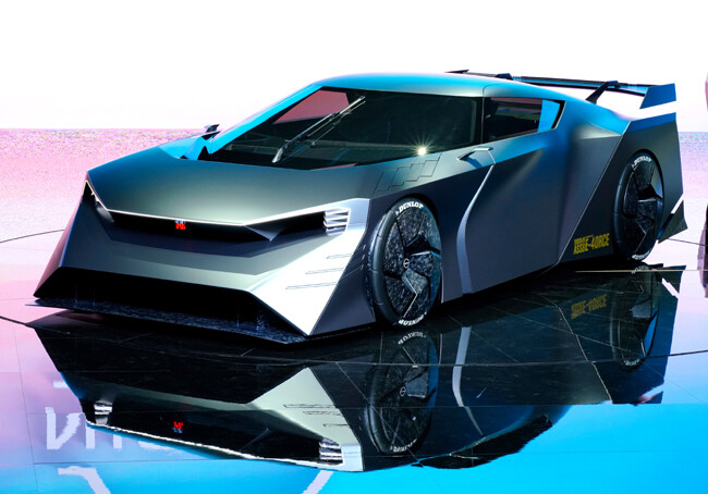 日産がEV時代のGT-Rを示唆する高性能スーパーカーの「ハイパーフォース」をジャパンモビリティショー2023で公開