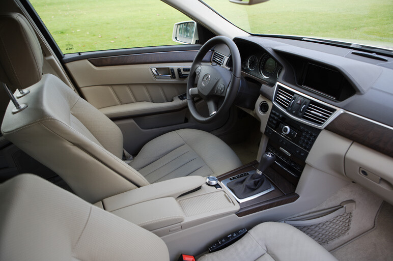 まさに、鉄壁。新型Eクラスワゴンに試乗！