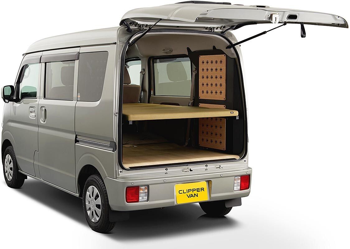 日産モータースポーツ＆カスタマイズ、「クリッパーバン」をレジャーや移動販売仕様にカスタマイズ　11月27日発売
