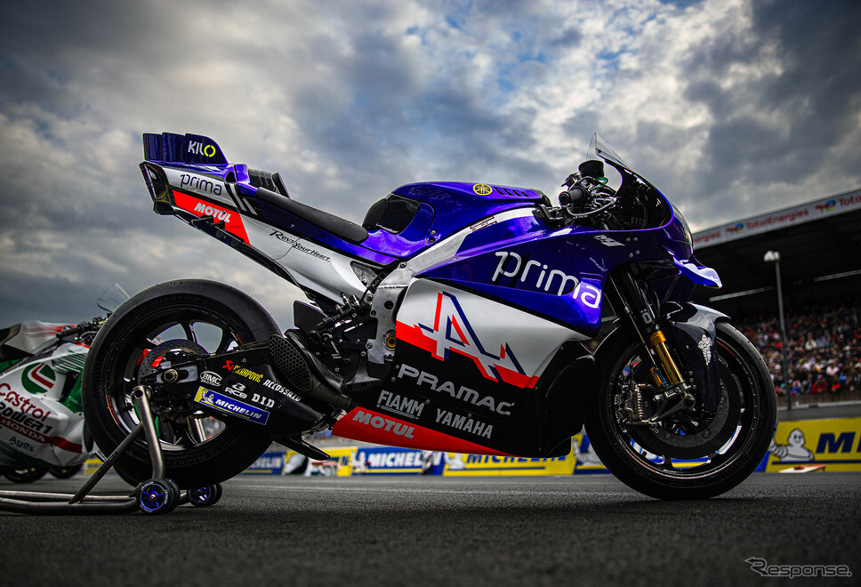 ヤマハのマシンがアルピーヌ70周年を祝福！ MotoGP プリマ・プラマック・ヤマハの『YZR-M1』が特別カラーに