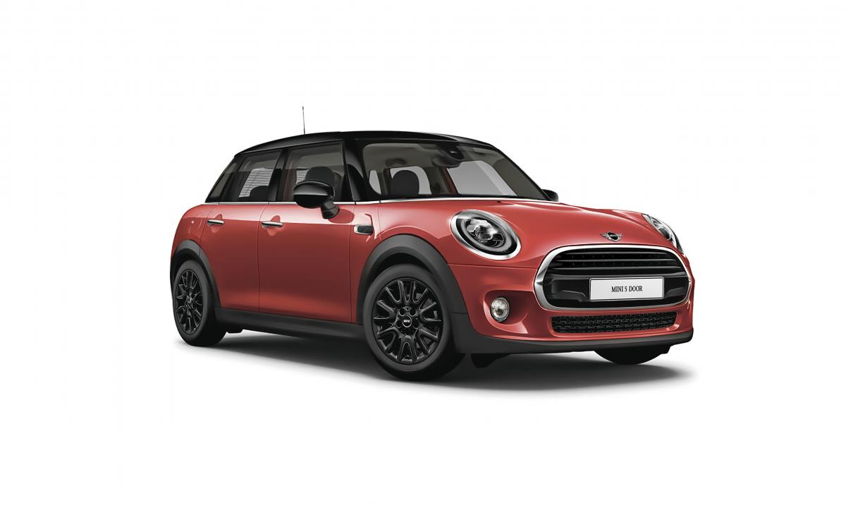 ミニクーパーに日本初導入のレッドカラーを身にまとった限定車 ローズウッドエディション 登場 Web Cartop 自動車情報サイト 新車 中古車 Carview