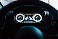 意外なほど軽快なV12──新型アストン・マーティン ヴァンキッシュ試乗記