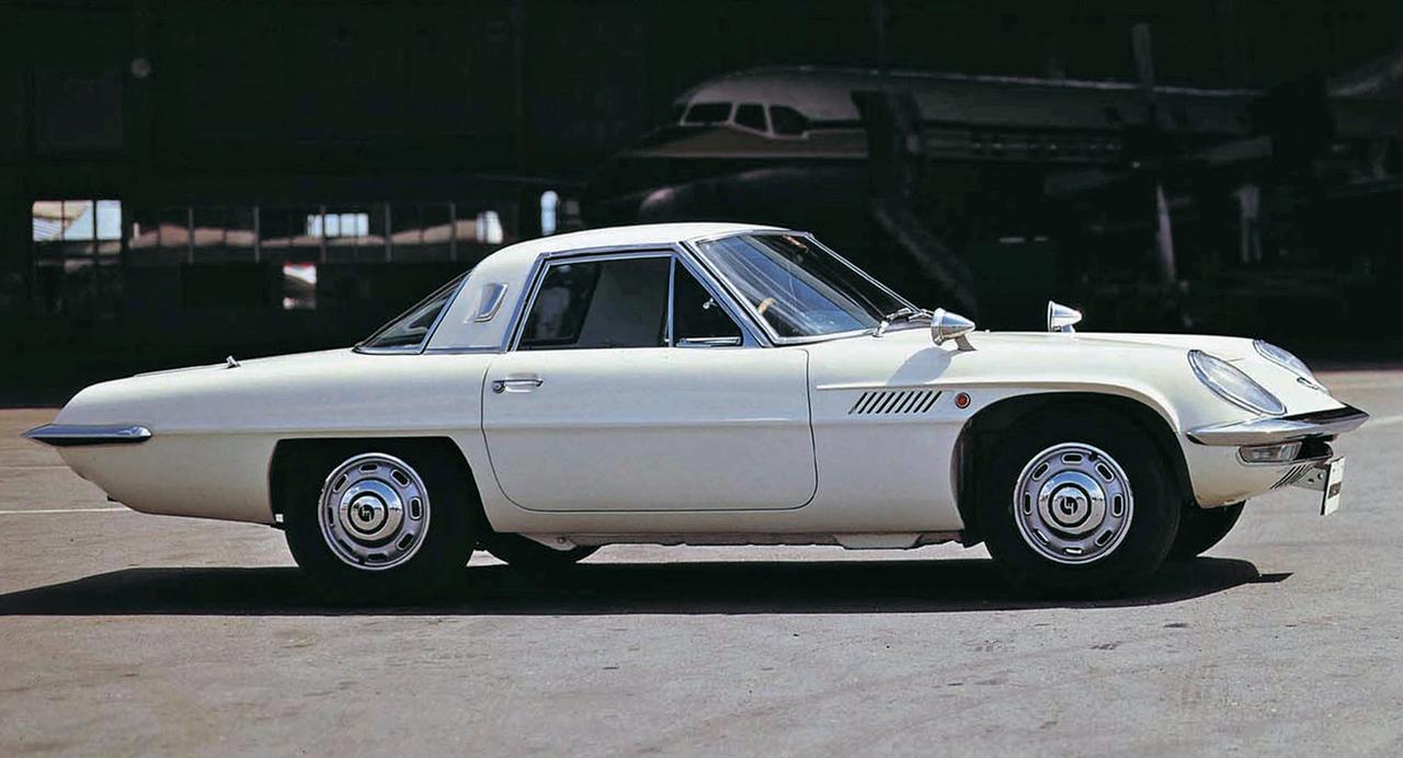 【旧車】60年代の国産スポーツカー （その4）マツダ・コスモスポーツ