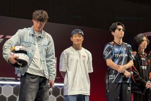 角田裕毅、東京ゲームショウに登場し『Apex Legends』をプレイ。プロ顔負けの腕前を披露。シーズン後半戦にも意気込み「レッドブルのクルマのことも分かってきた」