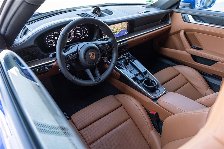 【911はどうなる!?】“マカン”に続き“718”もBEV化へ　EV需要減速の中でポルシェが進めるしたたかな戦略とは