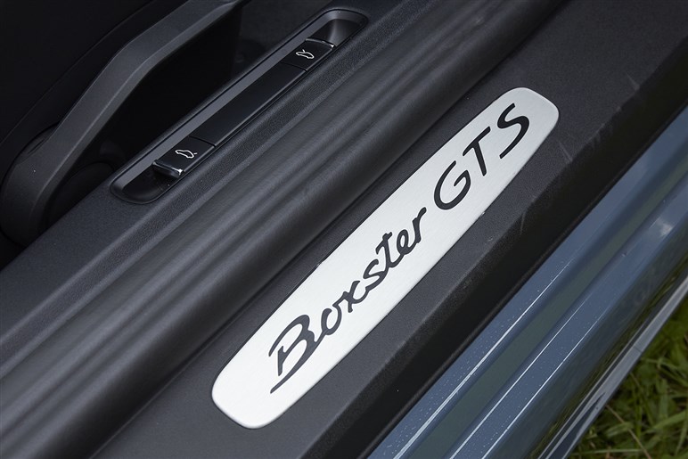 718 ボクスター GTSはピュアな走りの領域で911を超えた