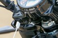 インディアン「FTR ラリー」ってどんなバイク？ 人気モデルFTR1200シリーズに新たに加わったワイルドな一台を試乗インプレ（2020年）