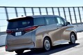 国産最強のショーファーカーはどっち？　センチュリーと新型アルファードを徹底的に比べてみた
